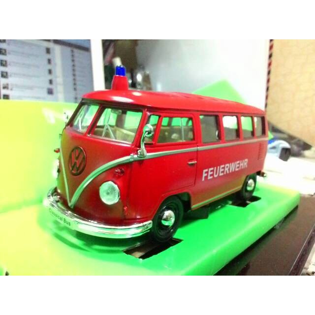 Welly Nex Volkswagen T1 Bus 1963 FEUERWEHR