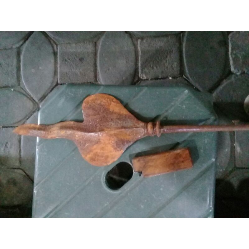 

Banyak angkrem tosan aji