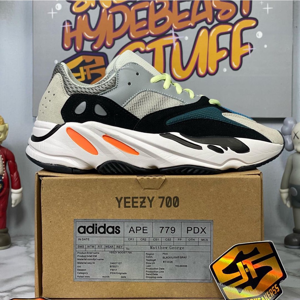 yeezy wave runner 8.5