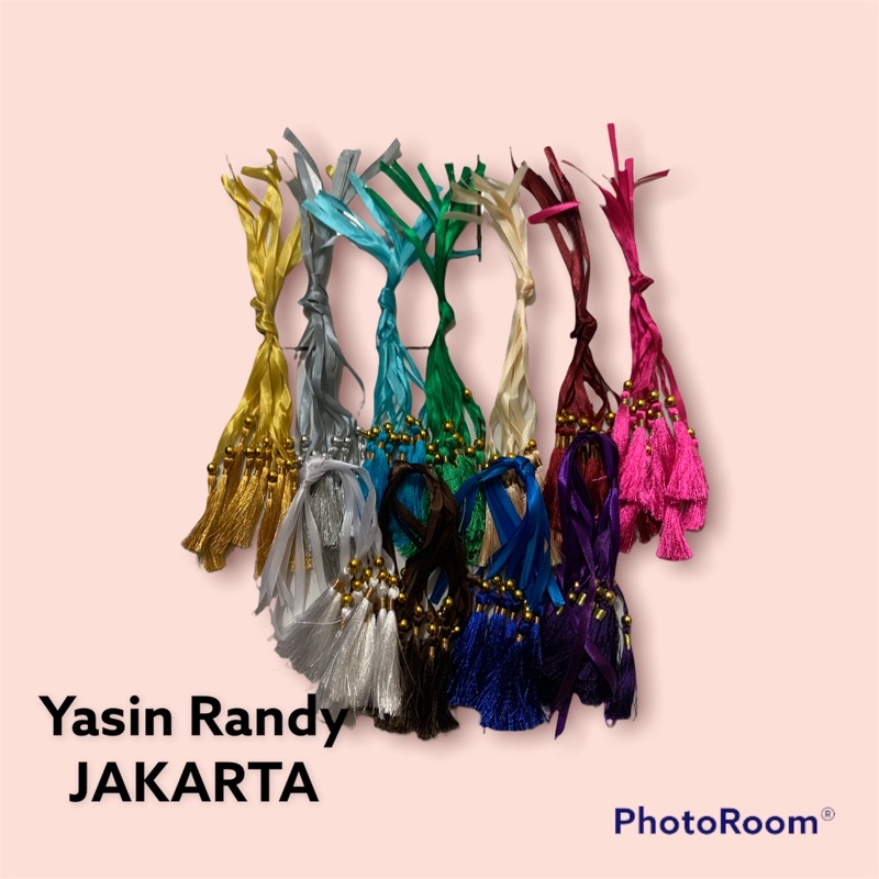 

Pita Pembatas Yasin Rumbay