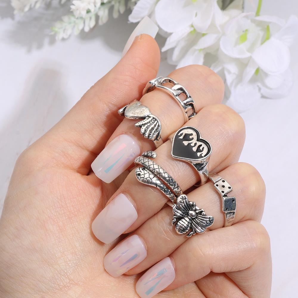 Lily Set Cincin Retro Hadiah Untuk Wanita Pria Perhiasan Hip Hop Motif Hati