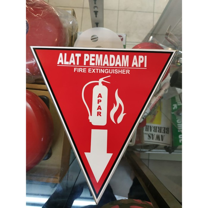 

STICKER SEGITIGA APAR 35X35CM ALAT PEMADAM LABEL SIGN K3 RAMBU