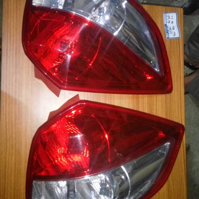 Lampu belakang Suzuki Ertiga