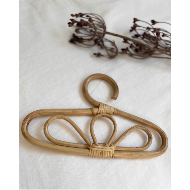 hanger rotan anak unik model awan/gantungan baju anak