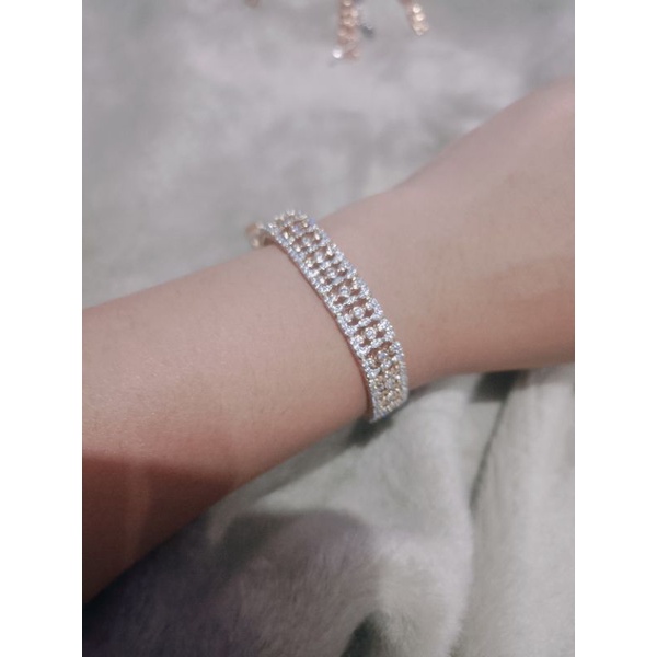 Gelang titanium lapis emas batu swarovski