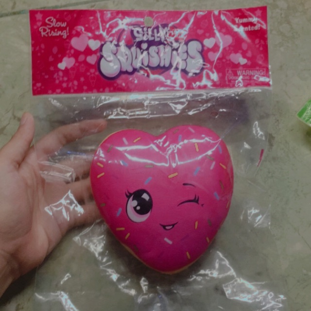  SQUISHY  SILLY SQUISHIES HEART DONUT RARE PRELOVED SQUISHY  