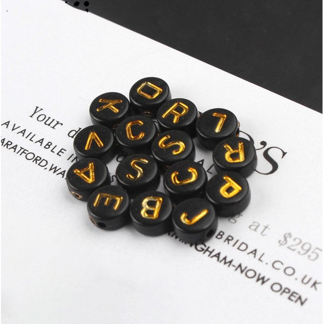 200pcs Manik-Manik Bulat Motif Huruf Bahan Akrilik Ukuran 4x7mm Warna Emas Hitam Untuk Membuat Perhiasan