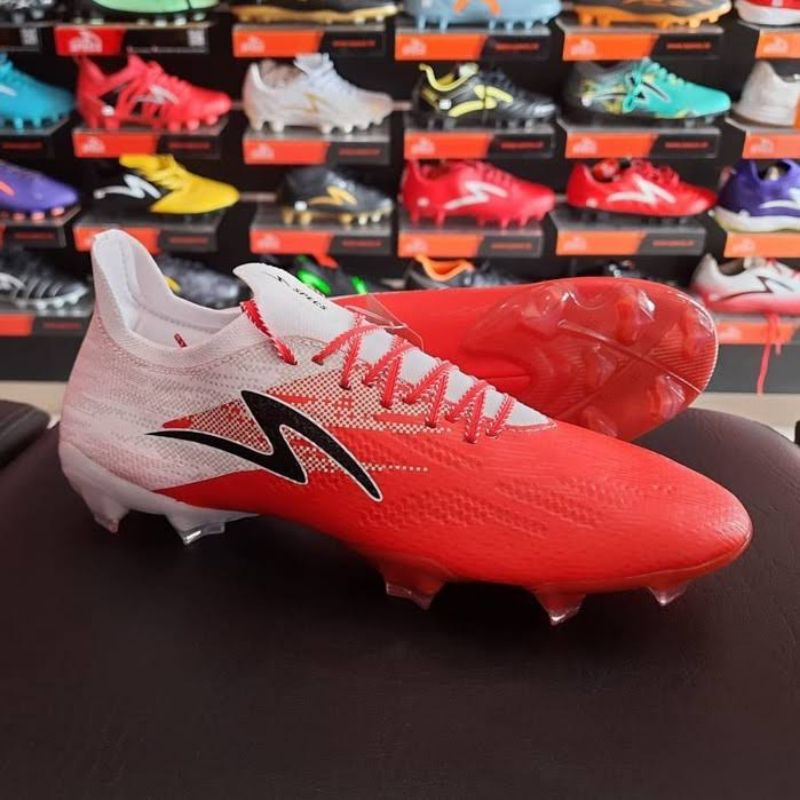 Specs Accelerator Alpha Garuda Attack Elite FG