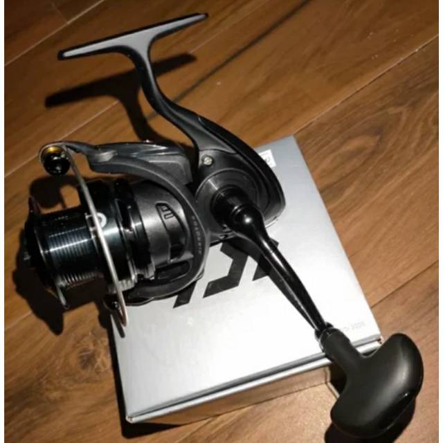 Reel daiwa magoi 3000 power handle