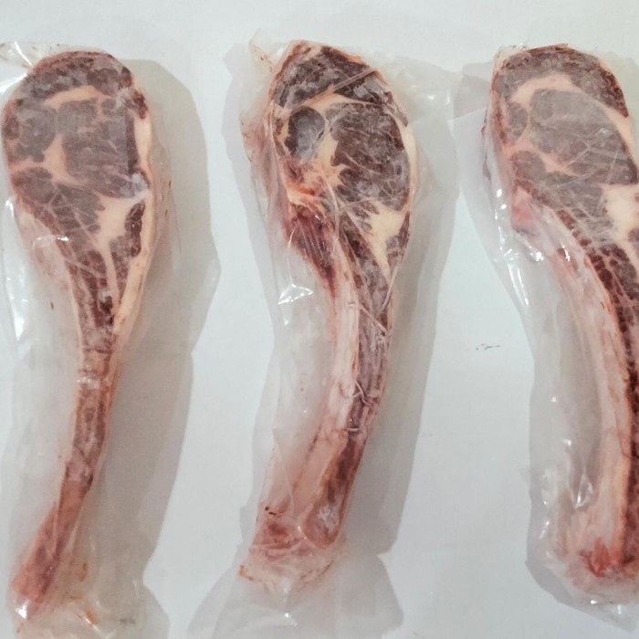 

Naturefood Tomahawk wagyu premium beef mb4-5 400 days grainfed