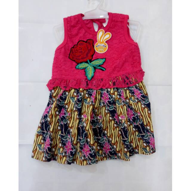 Dress anak motif bunga batik
