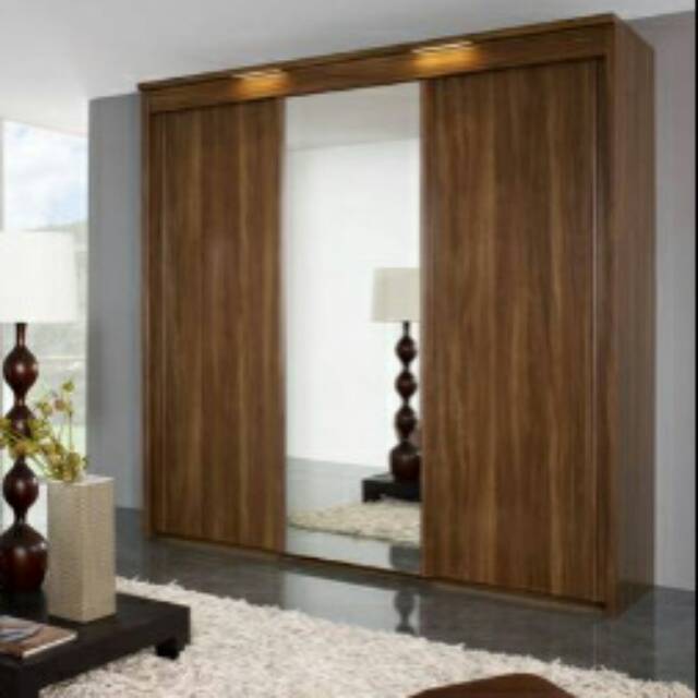 Lemari pakaian 3 pintu geser