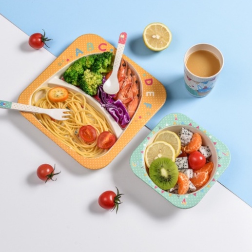 5pcs Set Alat Makan Anak Dengan Variasi Desain Karakter Lucu Peralatan Makan Anak Set