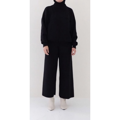 READY STOCK - Esme Set Nueta (100% ORI Nueta)