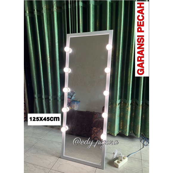 vanity miror kaca cermin standing lampu ukuran 125*45cm +lampu 10bolam