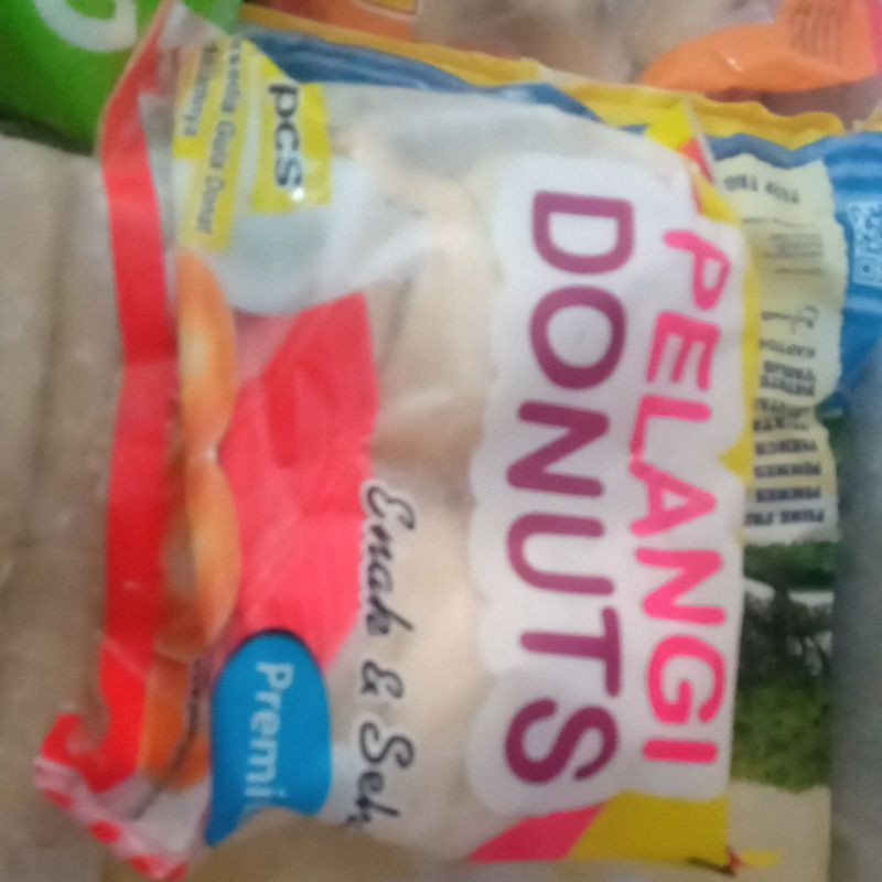 

Donat pelangi