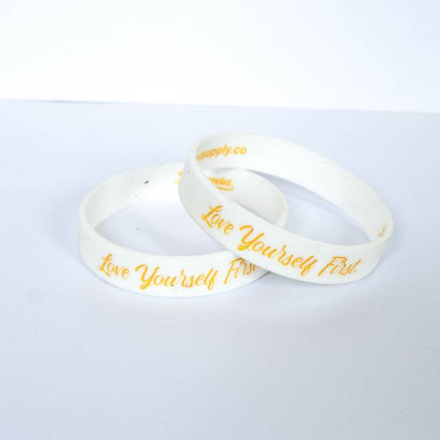 Love Yourself First - White | Gelang Karet Silicone | Gelang Fashion | Wristband | Bracelet