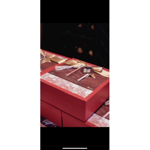 

SOUVENIR / HAMPERS SANGJIT / TINGJING