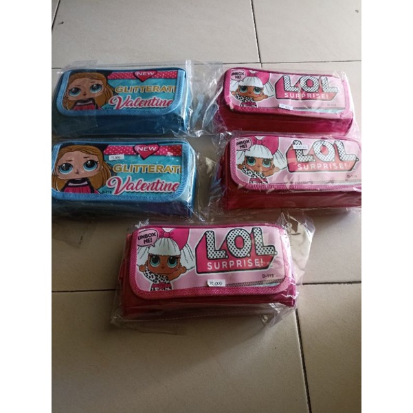 

Kotak pensil