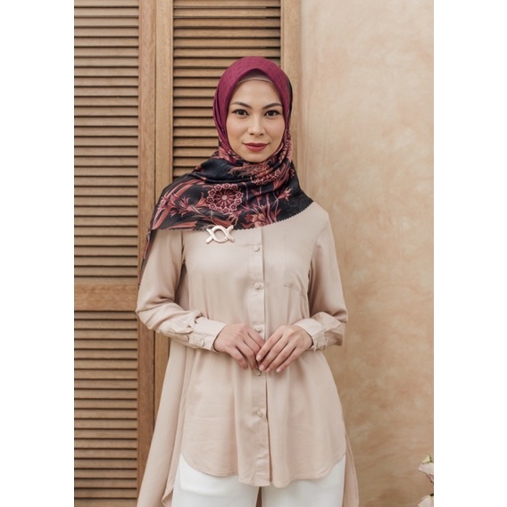 PRELOVED JEUMPA SCARF CHERRY BY WEARING KLAMBY