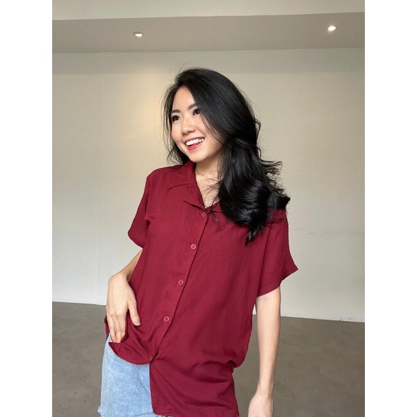HAWAII SHIRT KEMEJA WANITA KATUN RAYON POLOS LENGAN PENDEK KERAH HEM KANCING TANGAN ALLSIZE GROSIR-MAROON