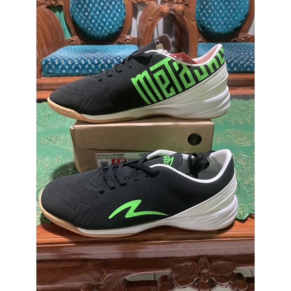 Sepatu Futsal Specs Metasala revenge black green gecko white