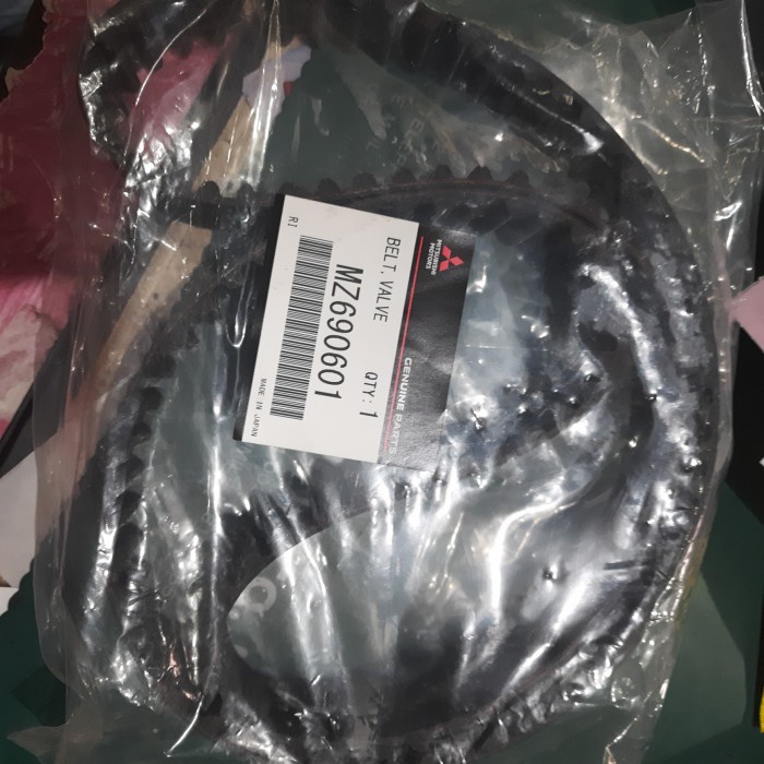 timing belt panjang mitsubishi kuda bensin 2000cc MZ690601 asli ori