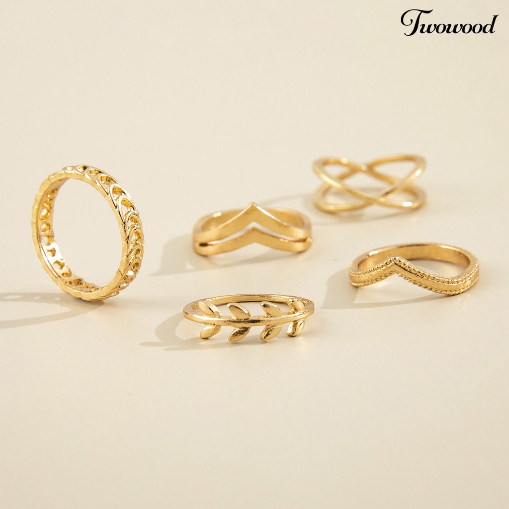 7pcs / Set Cincin Jari Warna Solid Gaya Vintage Untuk Wanita