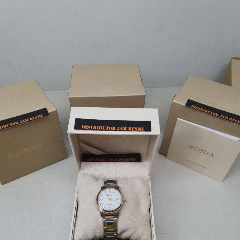 Jam Tangan Wanita Bonia BNB10100-2152 Silver Gold Dial White Stainless Quartz