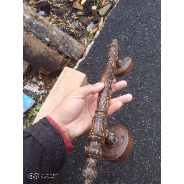 gagang pintu bahan kayu nibung / liwung