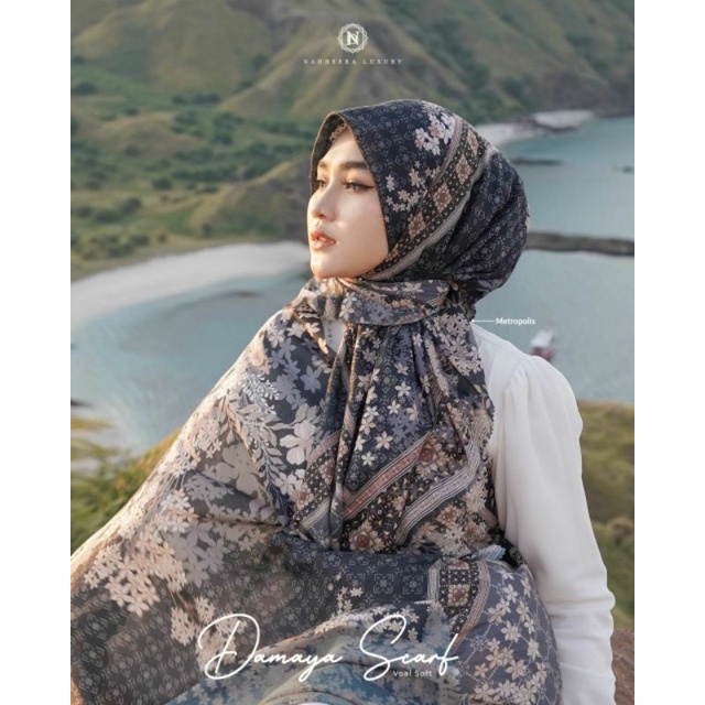 Damayana Scarf By Nadheera Luxury