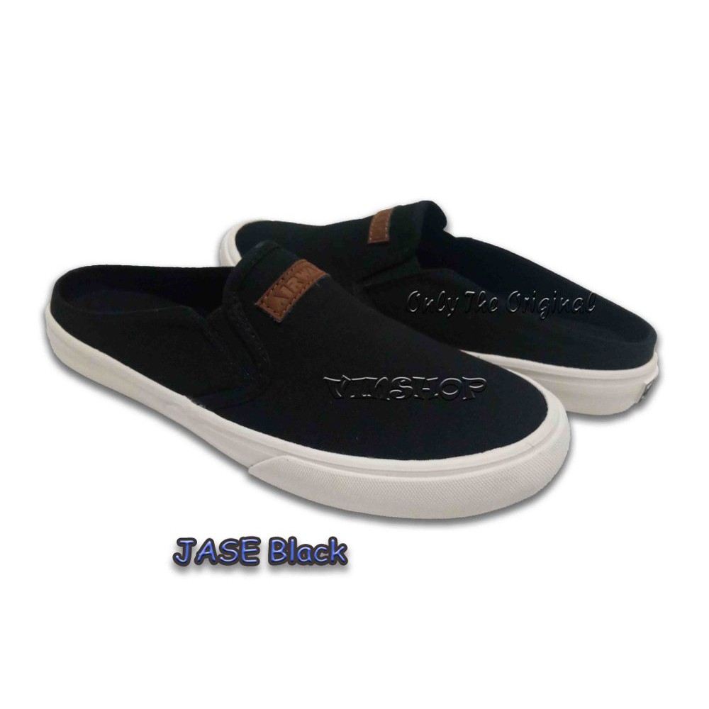 Original Sepatu Pria  AIRWALK JASE. BLACK. Mens Slip On