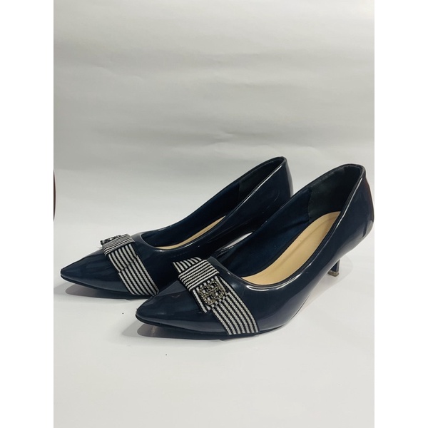 Sepatu heels lawrencia biru