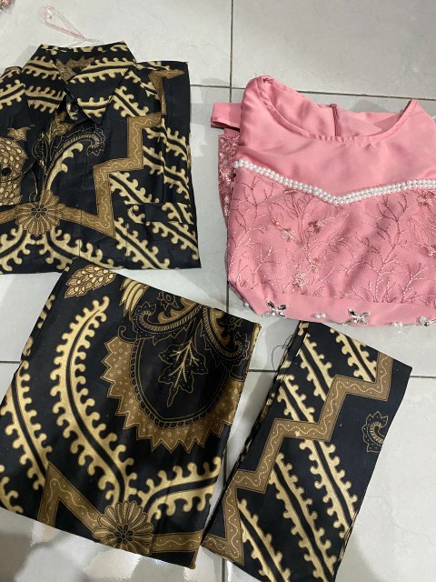 (termurah Se Shopee) Batik Couple Andhini Kebaya Couple Brukat Adira - Bs073