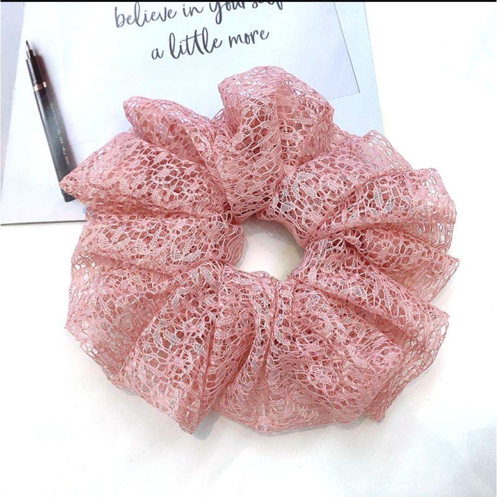 Scrunchie JUMBO Bahan Brokat Gliter 13cm - Ikat Rambut Brukat Besar Cepol Hijab Lace Scrunchies