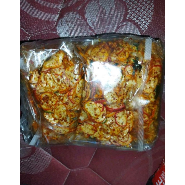 

kerupuk seblak pedas gurih daun jeruk