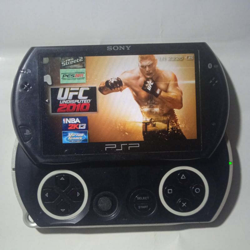 SONY PSP GO 16 GB