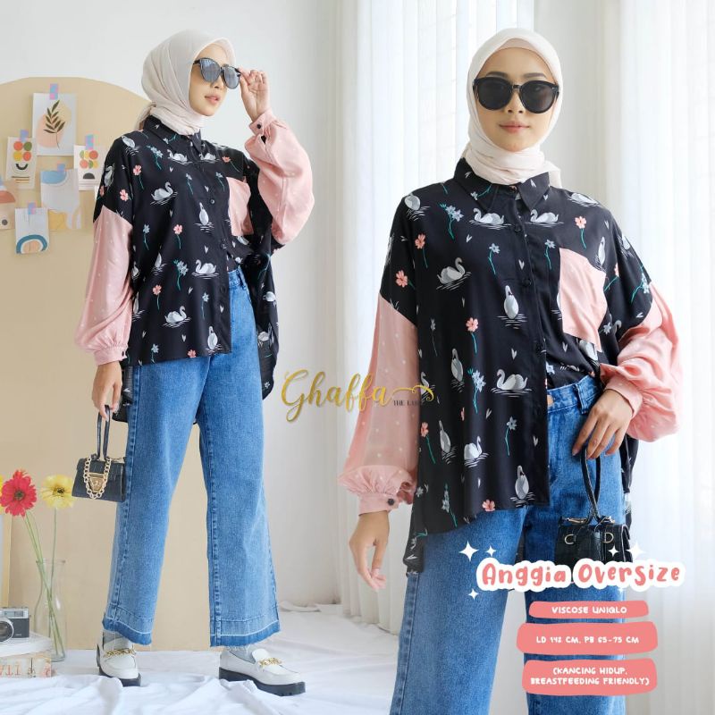 Anggia oversize by ghaffa label blouse motif