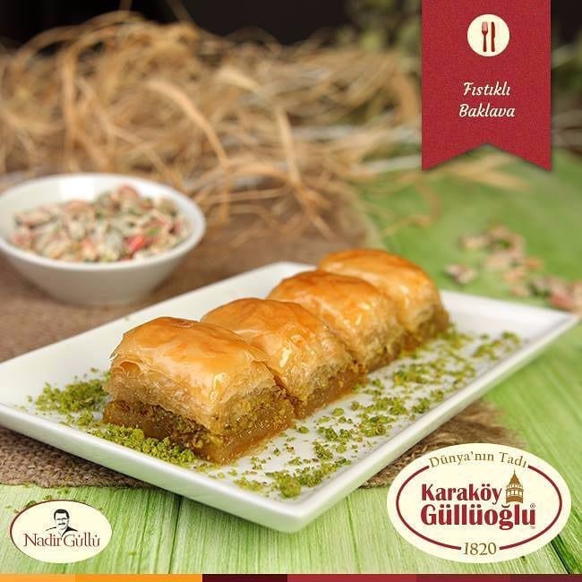 

Baklava with Pistachio Original Turki (Makanan Import Turki)