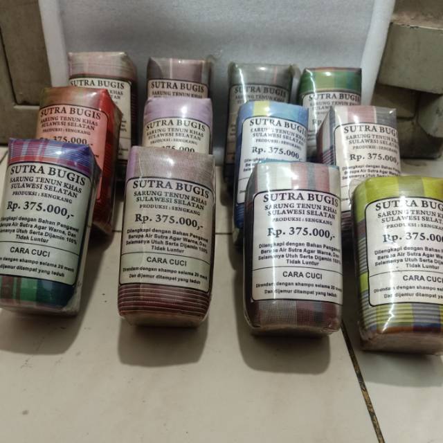 SUTRA BUGIS SARUNG TENUN KHAS SULAWESI SELATAN 100% ASLI BARU