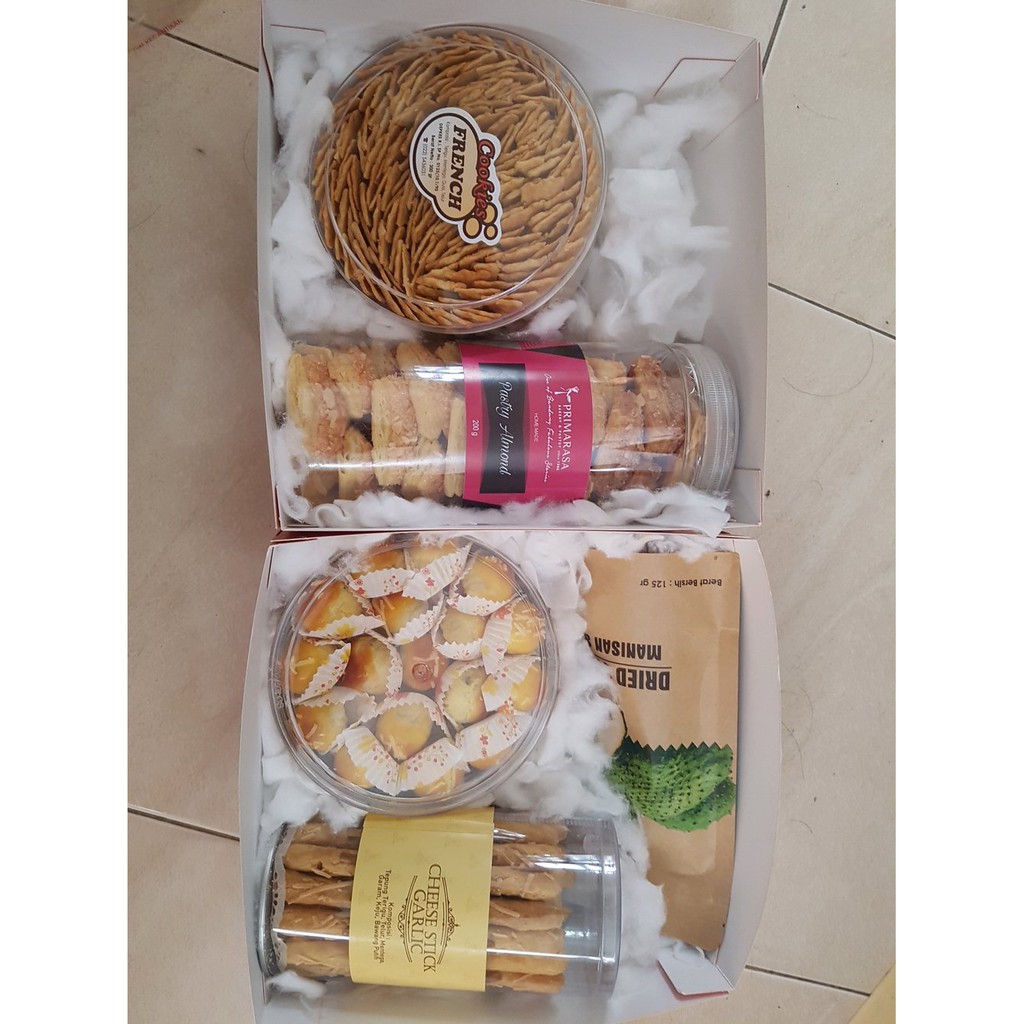 

parcel natal atau tahun baru isi 4box Termurah