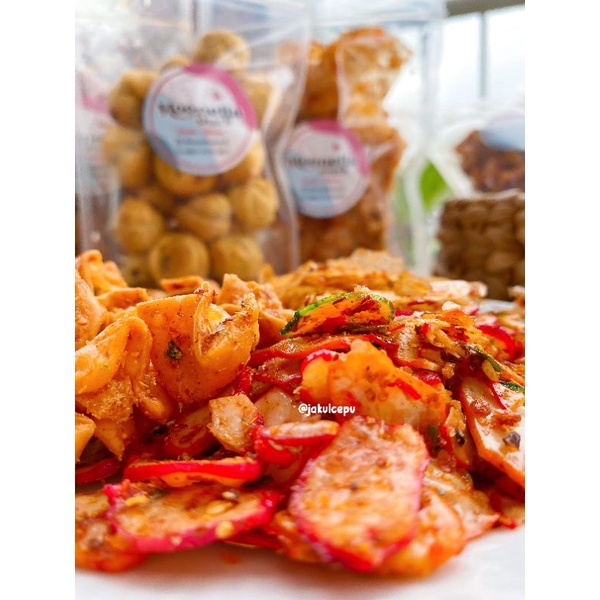 

KERUPUK BANTET PEDAS / KERUPUK SEBLAK
