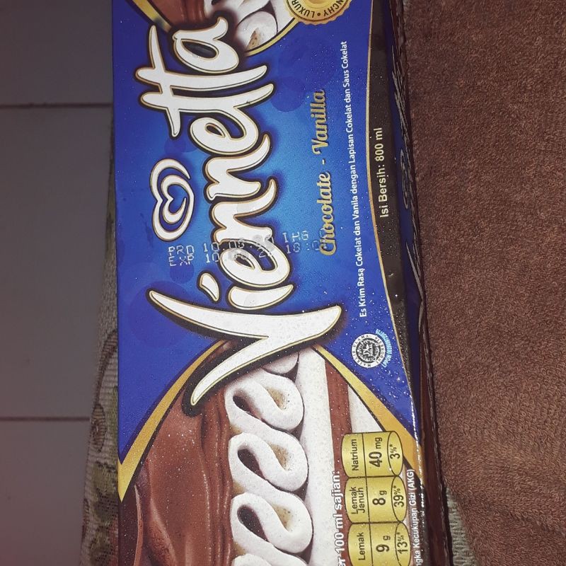 Ice cream Viennetta / es krim walls