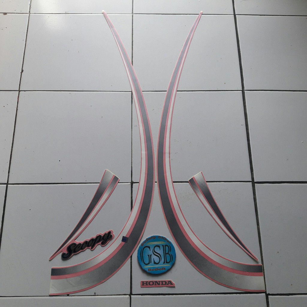stiker striping Scoopy 2012 pink