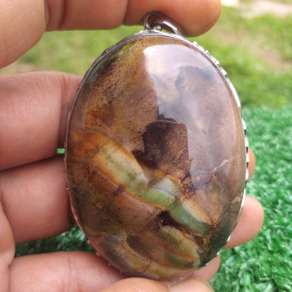 Liontin Kalung Batu Garut Jumbo Arsir Hijau Alami Dim- 57x42 Bingkai Titanium Gagah