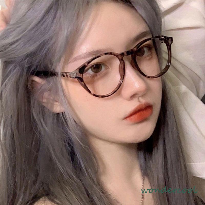 Bingkai Oval Kacamata Polos Kacamata Polos Berpose Bentuk Cekung Kacamata Pemblokir Cahaya Biru-Won