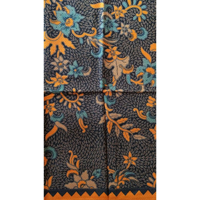 Kain Batik Sarimbit Motif Tuwuhan