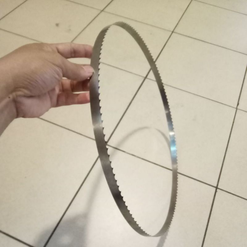

mata pisau potong tulang dan daging beku