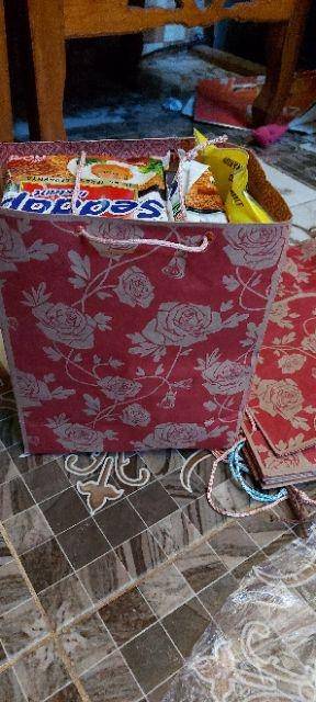 Paperbag/tas kertas motif ( 20x10x25)