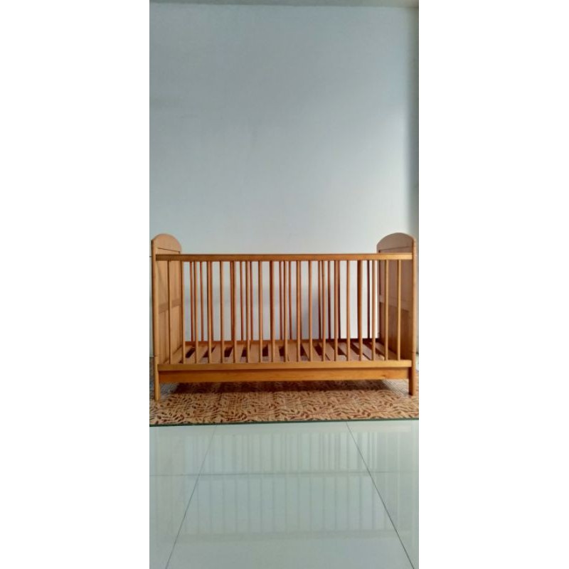 Box bayi kayu pinus